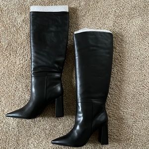 Handles Pointed Toe Leather Block Heel-NBW!!!